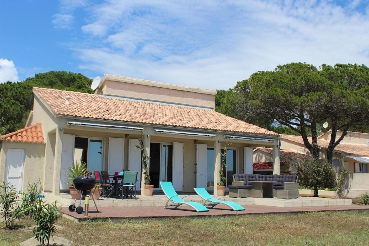 Bord de mer, pieds dans l'eau, vue panoramique Villa San-Nicolao Esterno foto