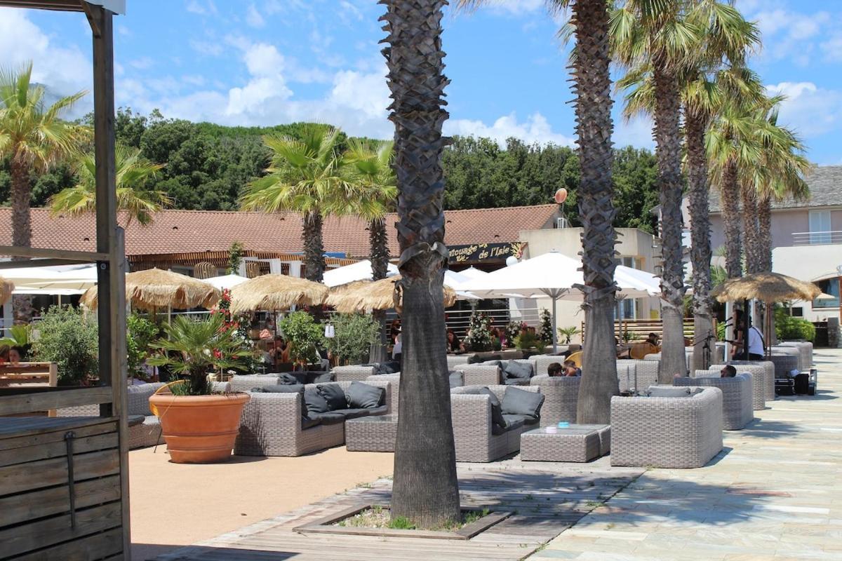 Bord de mer, pieds dans l'eau, vue panoramique Villa San-Nicolao Esterno foto