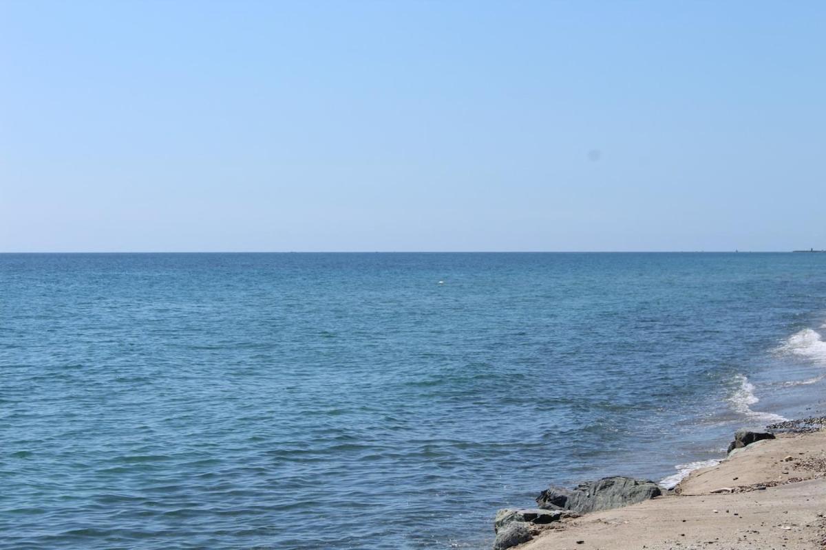 Bord de mer, pieds dans l'eau, vue panoramique Villa San-Nicolao Esterno foto