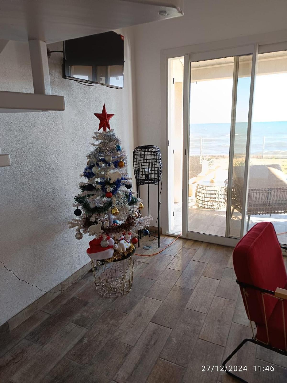 Bord de mer, pieds dans l'eau, vue panoramique Villa San-Nicolao Esterno foto